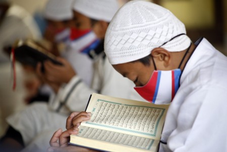 Sambut Nuzulul Qur’an, Pesantren Al-Yasini Pasuruan Tampilkan Hafidz dan Ahli Tartil